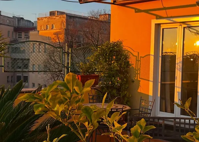 Comfort Astoria Palace Oda ve Kahvaltı 3*
