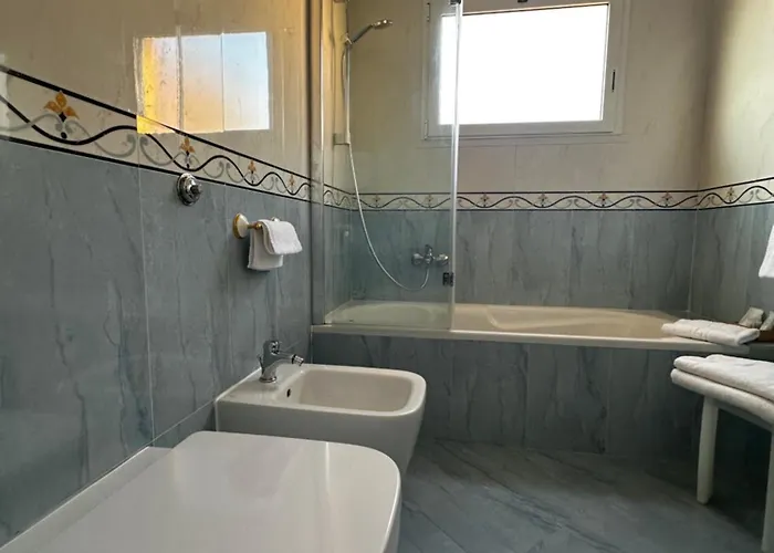 Comfort Astoria Palace Oda ve Kahvaltı Roma